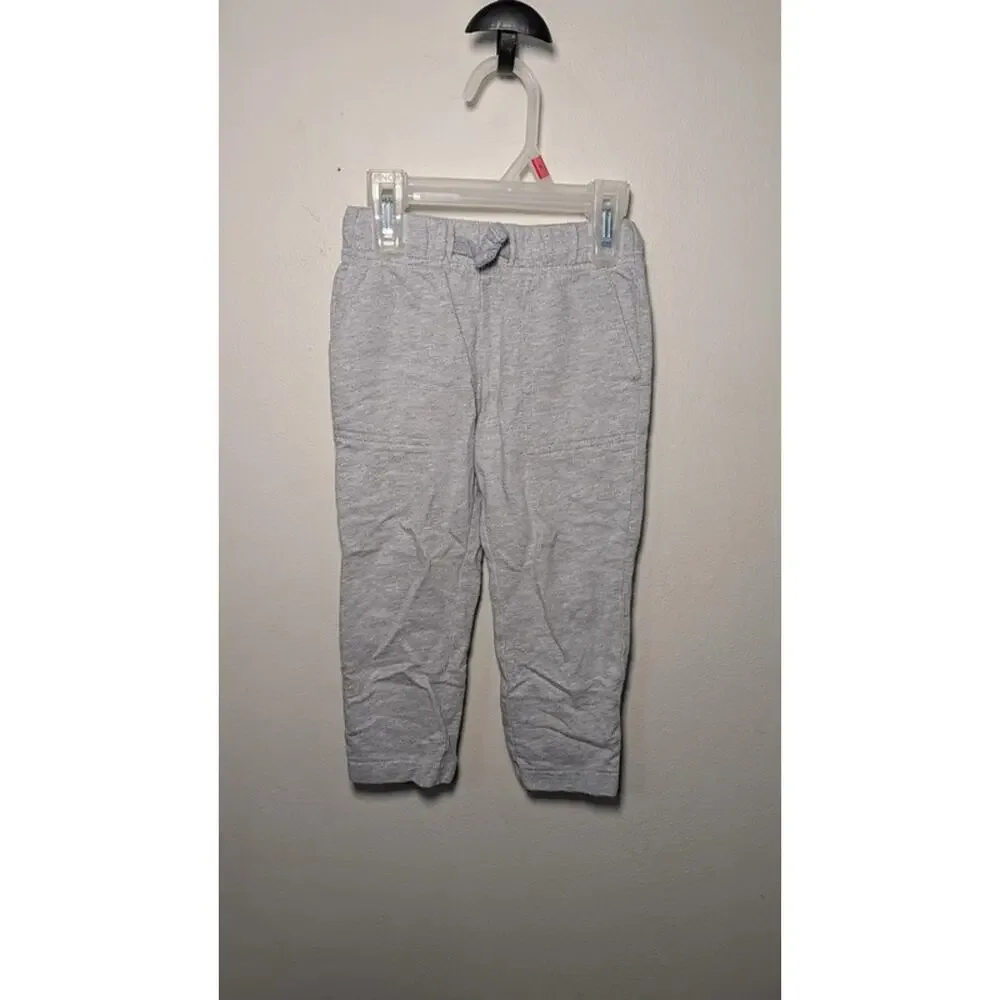 Boys Size 2T Outfit - Marvel Black Panther T-shirt + Oshkosh Gray Sweatpants